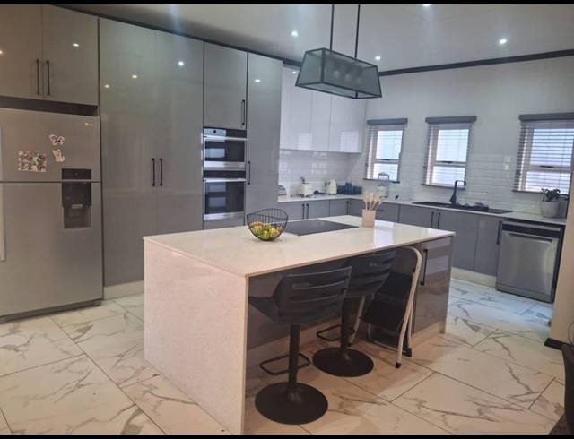 3 BEDROOM HOUSE FOR SALE IN RIVERSPRAY LIFESTYLE ESTATE
